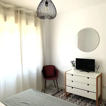 Increible Bajo Con Jardin Y Piscina - Puerto Banus Apartment